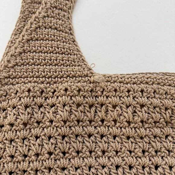 The SAC Beige Crochet Tote Shoulder Bag Pink Flower Accent - Picture 3 of 8